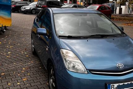 Toyota Prius 144.000 km 5.300 € Berlin 12526
