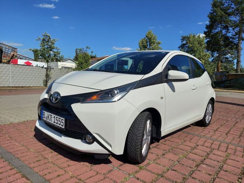 Aygo (X)