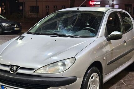 Peugeot 206 102.000 km 2.290 &euro; Berlin 13509