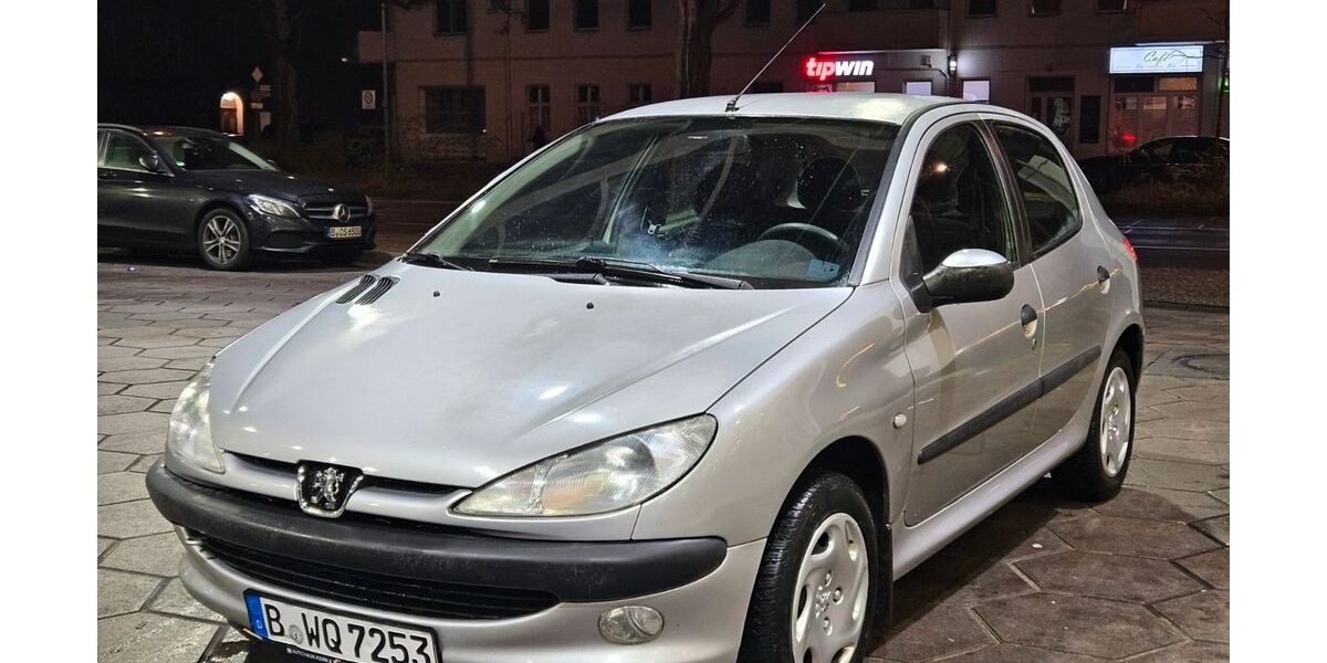 Peugeot 206 102.000 km 2.290 &euro; Berlin 13509