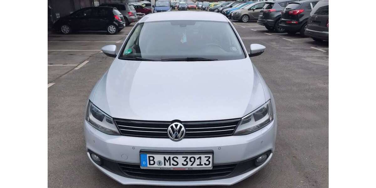 VW Jetta 140.000 km 7.499 &euro; Berlin 12249