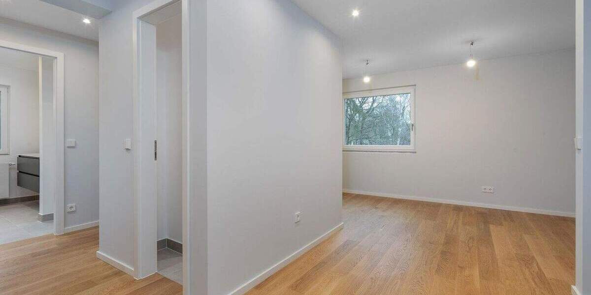 Kernsanierte 3-Zimmerwohnung mit Loggia + TG-Stellplatz in Bestlage Berlin-Wannsee 3 zimmer