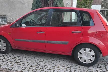 Ford Fiesta 370.000 km 900 &euro; Potsdam 14480