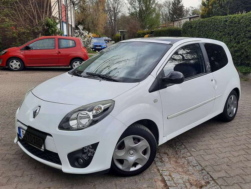 Renault Twingo 104.000 km 2.900 € Berlin 14089