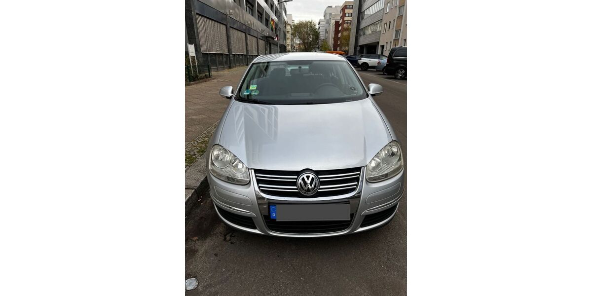VW Jetta 83.000 km 4.999 &euro; Berlin 10787