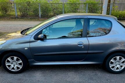 Peugeot 206 143.000 km 2.150 &euro; Berlin 13597
