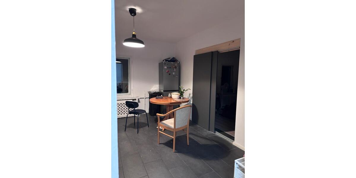 Etagenwohnung Berlin Westend - 1 Zimmer, 117 m&sup2;, 675&euro; | Angebot:27721273