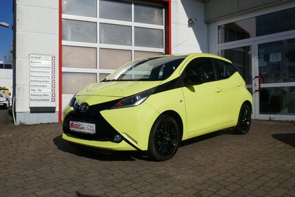 Toyota Aygo (X) 46.598 km 8.900 &euro; Dahlwitz Hoppegarten 15366