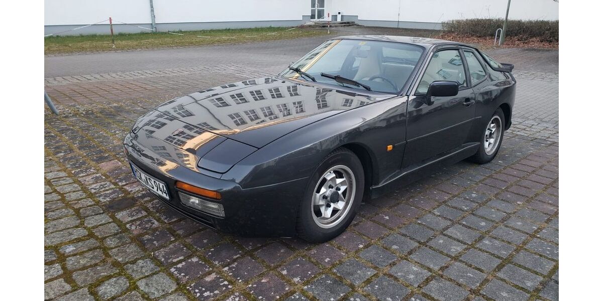 Porsche 944 168.316 km 9.900 &euro; Berlin Tegel 13507