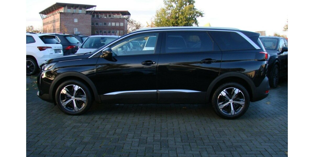 Peugeot 5008 1.2 PureTech 130, 7-Sitzer 2WD LED 360° 54.980 km 24.980 &euro; Falkensee 14612