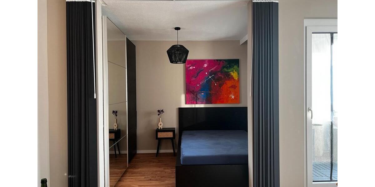 Etagenwohnung Berlin Friedrichshain-Kreuzberg - 1.5 Zimmer, 42 m&sup2;, 1.500&euro; | Angebot:26170000