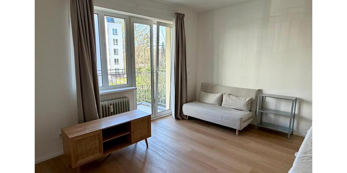 Etagenwohnung Berlin Charlottenburg-Wilmersdorf - 1 Zimmer, 39 m&sup2;, 1.200&euro; | Angebot:26690402