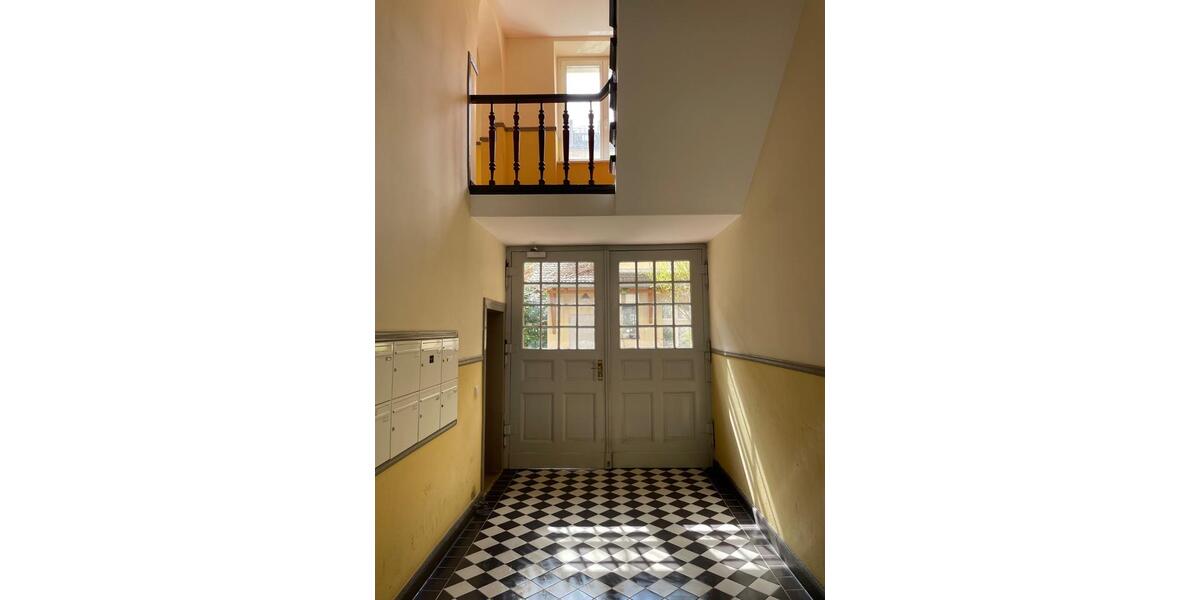 Etagenwohnung Potsdam Südliche Innenstadt - 12 Zimmer, 400 m&sup2;, 280.000&euro; | Angebot:25642690