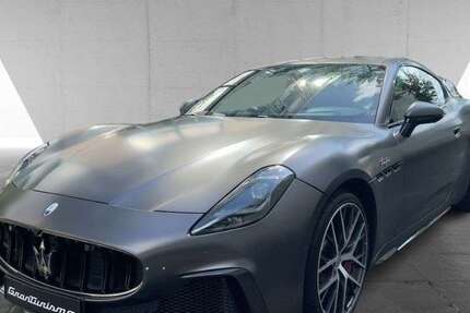 Maserati GranTurismo 28.000 km 138.900 € Berlin 10587