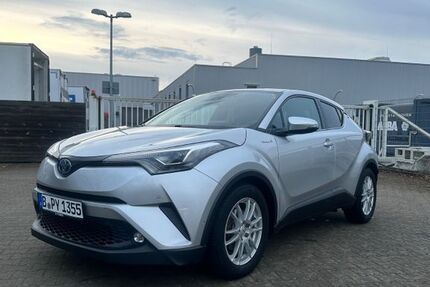 Toyota C-HR 155.000 km 15.300 &euro; Berlin 13409