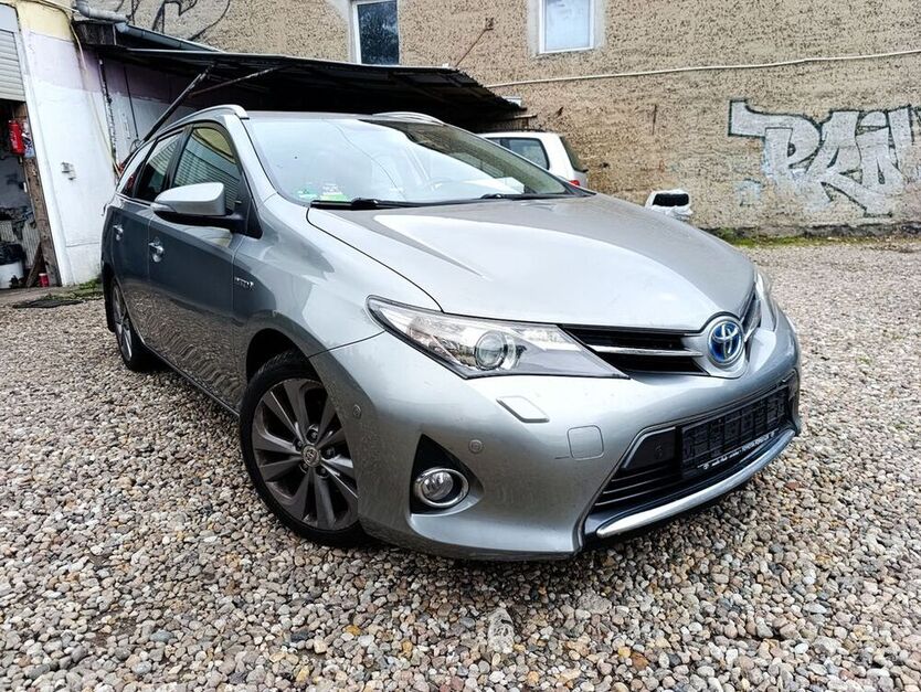 Auris
