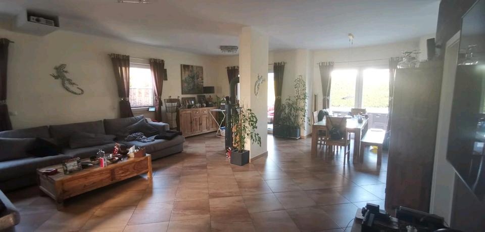 Villa Kleinmachnow - 6 Zimmer, 182 m&sup2;, 3.500&euro; | Angebot:26554802