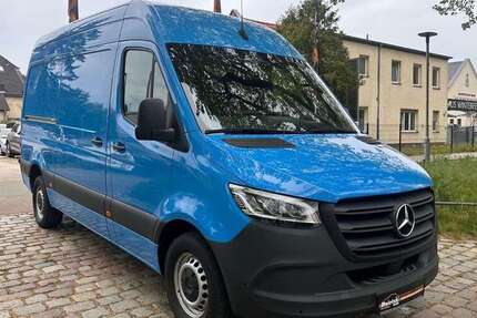 Mercedes-Benz Sprinter 199.800 km 23.950 &euro; Berlin 12357