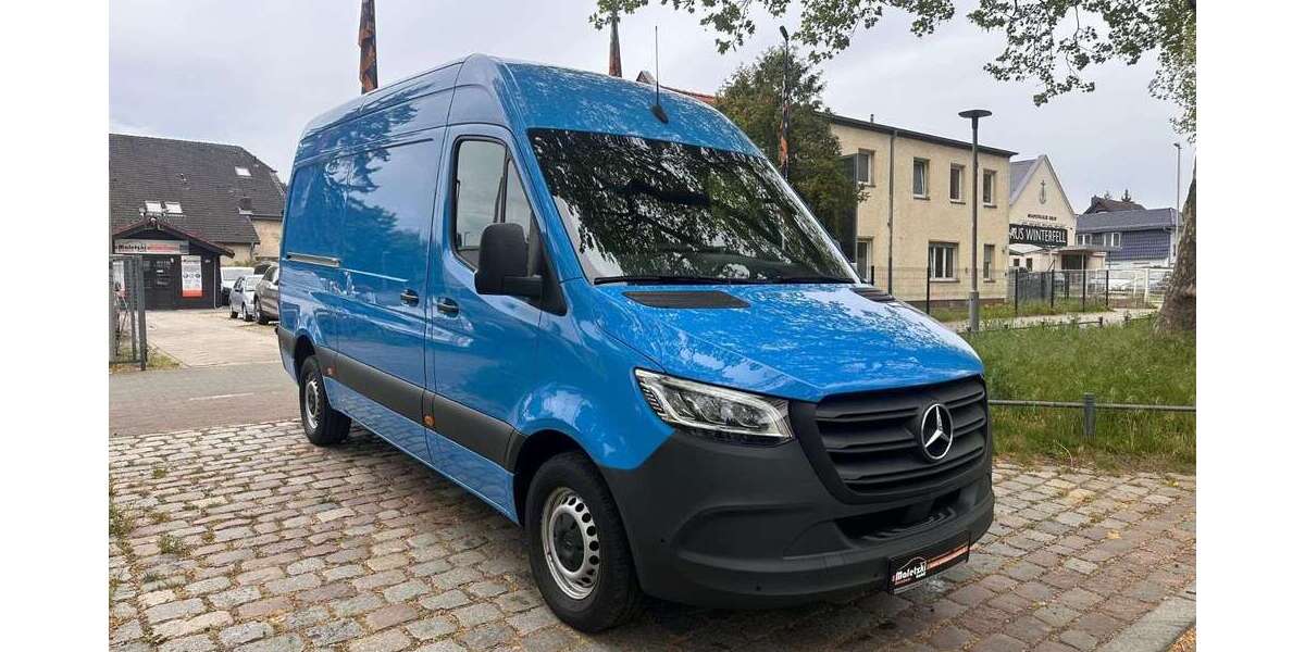 Mercedes-Benz Sprinter 199.800 km 23.950 &euro; Berlin 12357