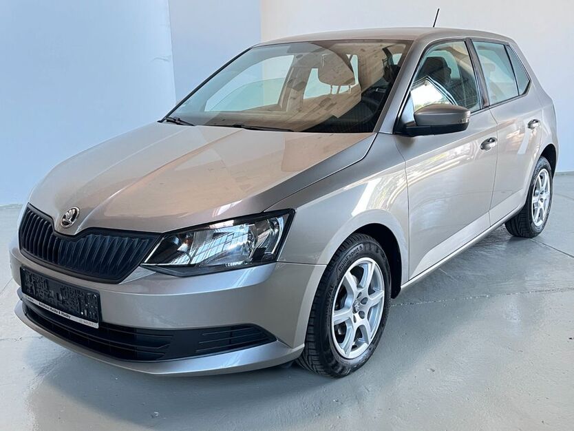 Skoda Fabia 92.735 km 7.999 € Potsdam-Drewitz b.Berlin 14478