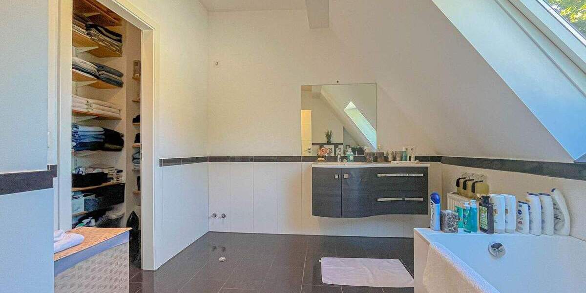 Top gepflegtes MFH mit 6 Einheiten - ideal für Anleger & Eigennutzer 1 zimmer