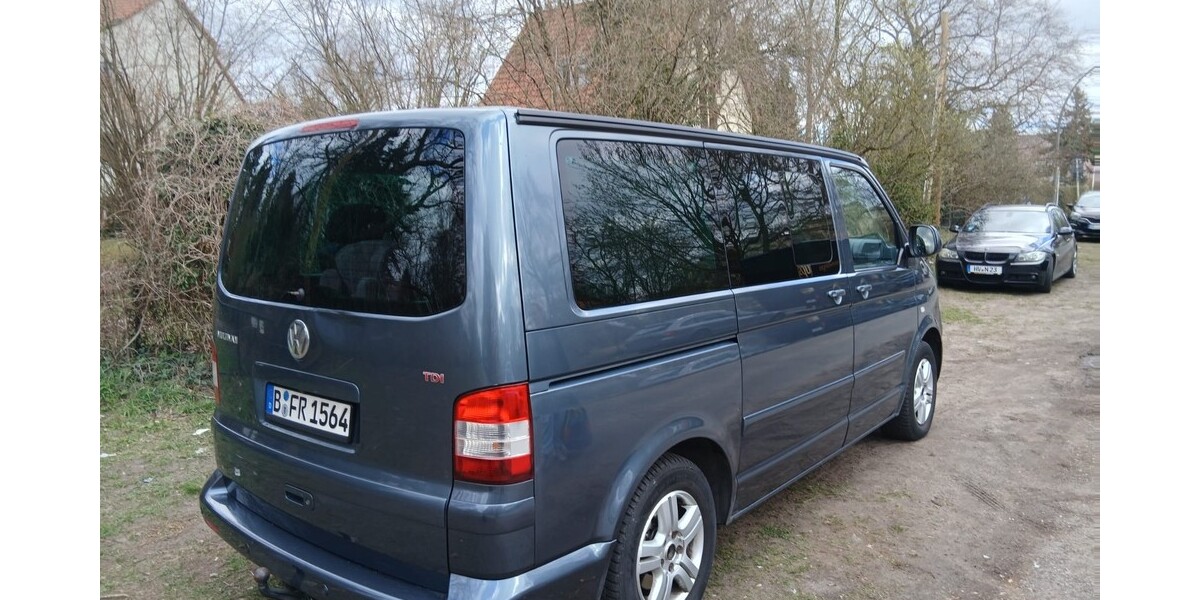 VW T5 Multivan 289.000 km 9.999 &euro; Berlin 10178