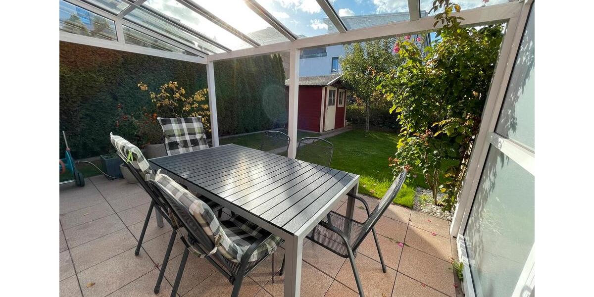 Reihenhaus Berlin Spandau - 5 Zimmer, 142 m&sup2;, 2.500&euro; | Angebot:26406625
