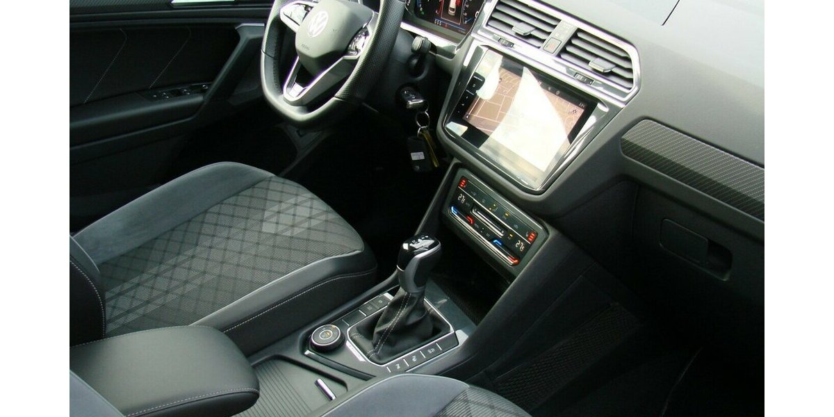 VW Tiguan 2.0TDi R-Line 4M BlackStyle ACC IQ LIGHT 41.763 km 35.980 &euro; Falkensee 14612