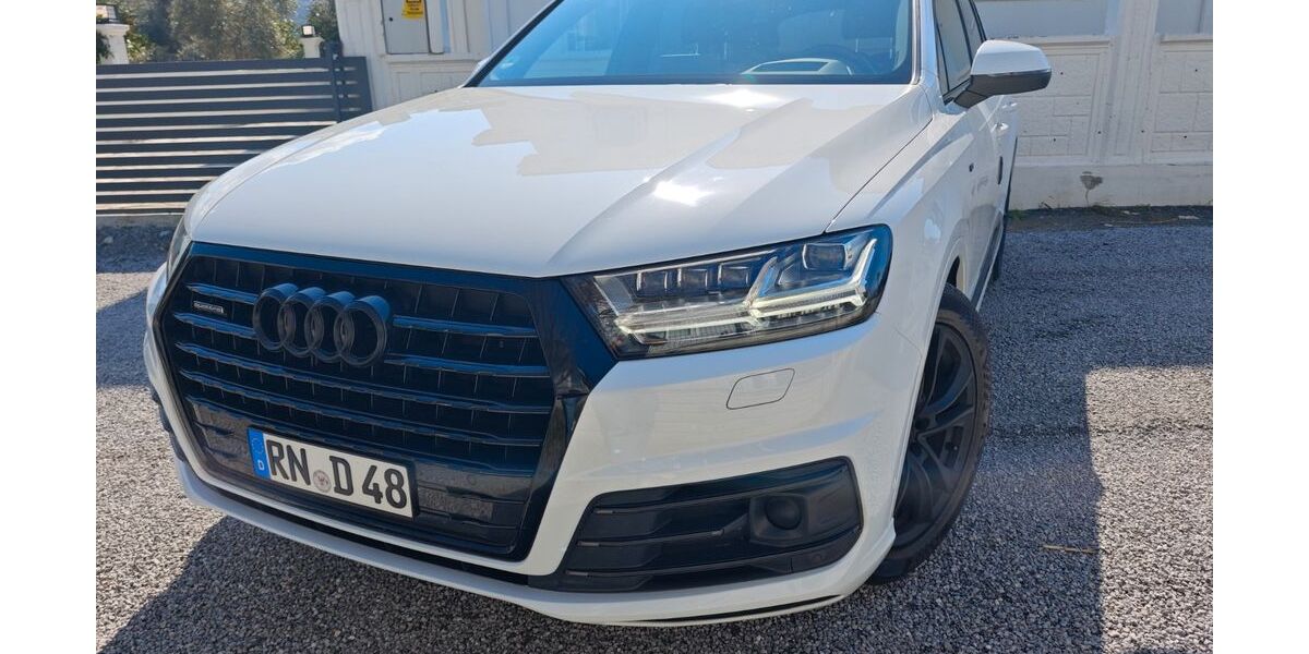 Audi Q7 190.000 km 28.900 &euro; Blankenfelde-Mahlow 15827