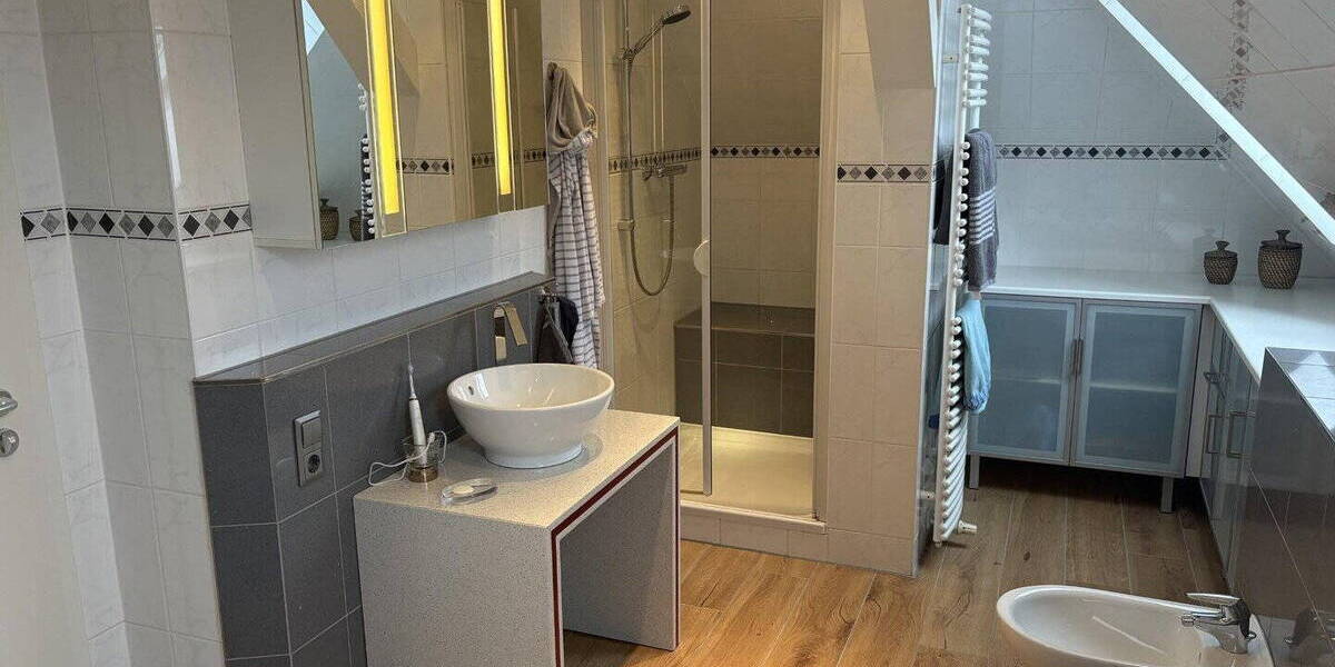 Einfamilienhaus Berlin Mahlsdorf - 8 Zimmer, 192 m&sup2;, 2.940&euro; | Angebot:26034366