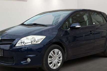 Toyota Auris 103.630 km 5.499 &euro; Berlin 12681