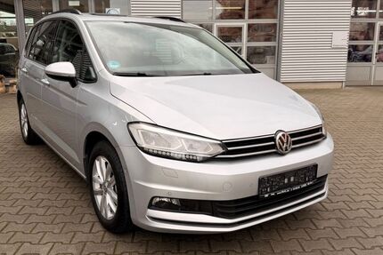 VW Touran 128.312 km 17.990 &euro; Berlin 14167