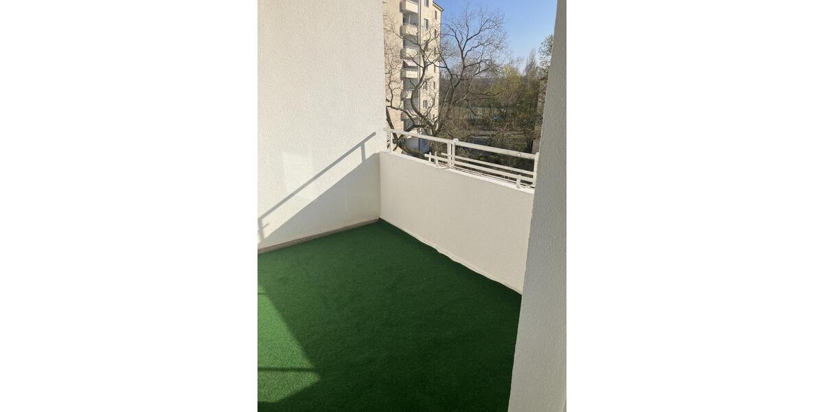 Dachgeschoßwohnung Berlin Spandau - 3 Zimmer, 82 m&sup2;, 1.350&euro; | Angebot:26660611