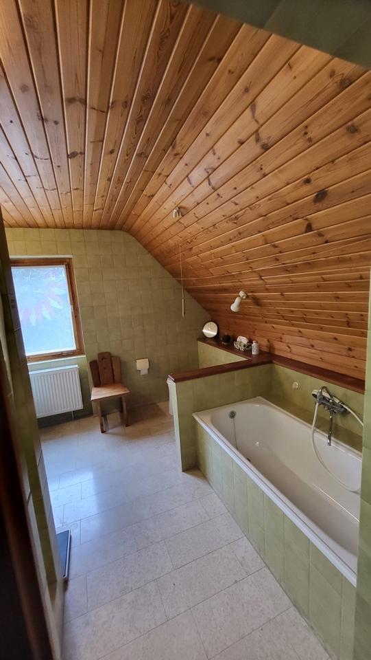 5-Raum KREATIVHAUS EBK Sauna großer Keller Lager & schöner Garten
