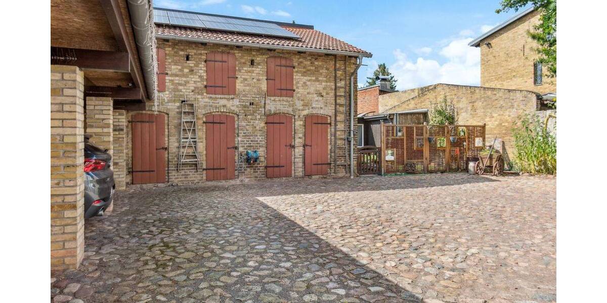 Großzügiges Stadthaus mit Gartenidylle & Pool - Raum für Familie und Generationen 9 zimmer