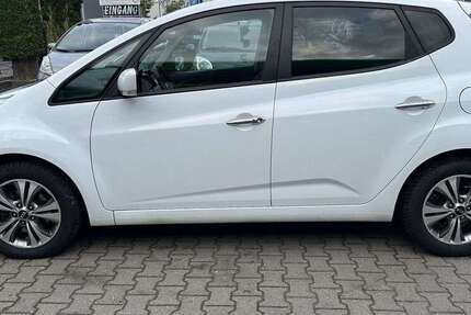 Kia Venga 65.786 km 14.850 € Niederlehme 15751