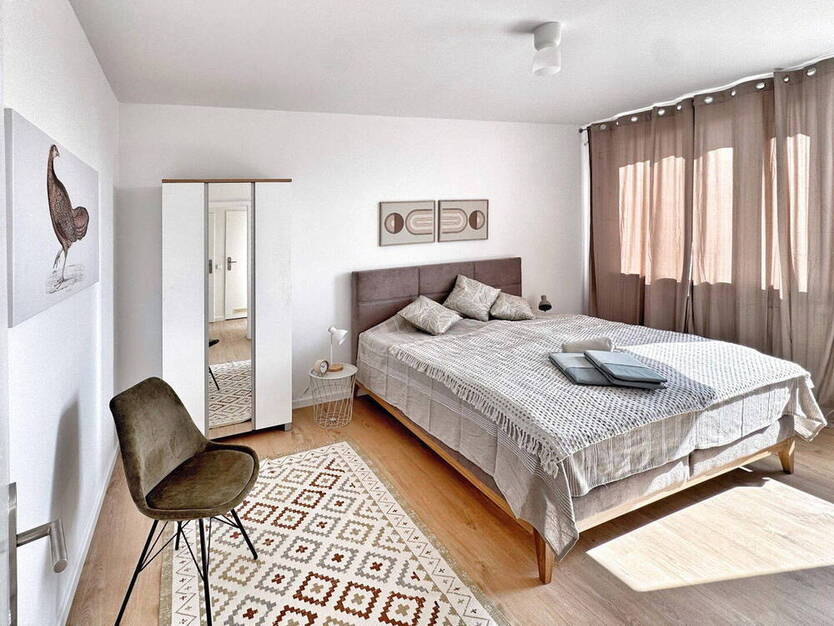 Furnished Loft Hackescher Markt: View, Balcony & Parking
