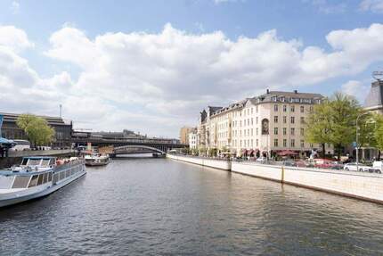 Wohnung Berlin Mitte - 5 Zimmer, 213 m&sup2;, 4.750&euro; | Angebot:24609076