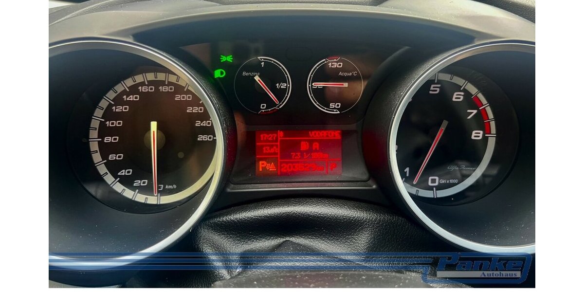Alfa Romeo Giulietta 1.4 TB Turismo Aut.*BT*SHZ*Leder*Xenon 200.000 km 4.999 &euro; Berlin 13187