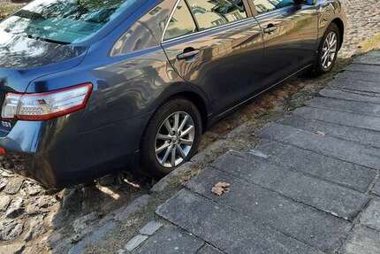 Toyota Camry 252.354 km 12.300 &euro; Berlin 12527