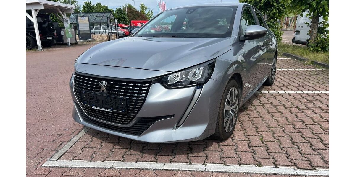 Peugeot 208 112.000 km 9.850 &euro; Mahlow 15831