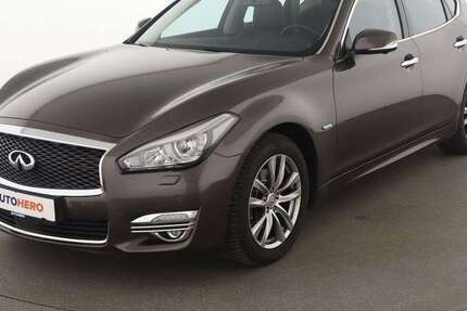 INFINITI Q70 116.369 km 16.040 € Berlin 14059