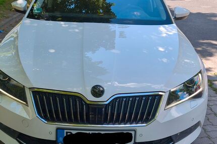 Skoda Superb 183.000 km 16.500 &euro; Berlin 12618