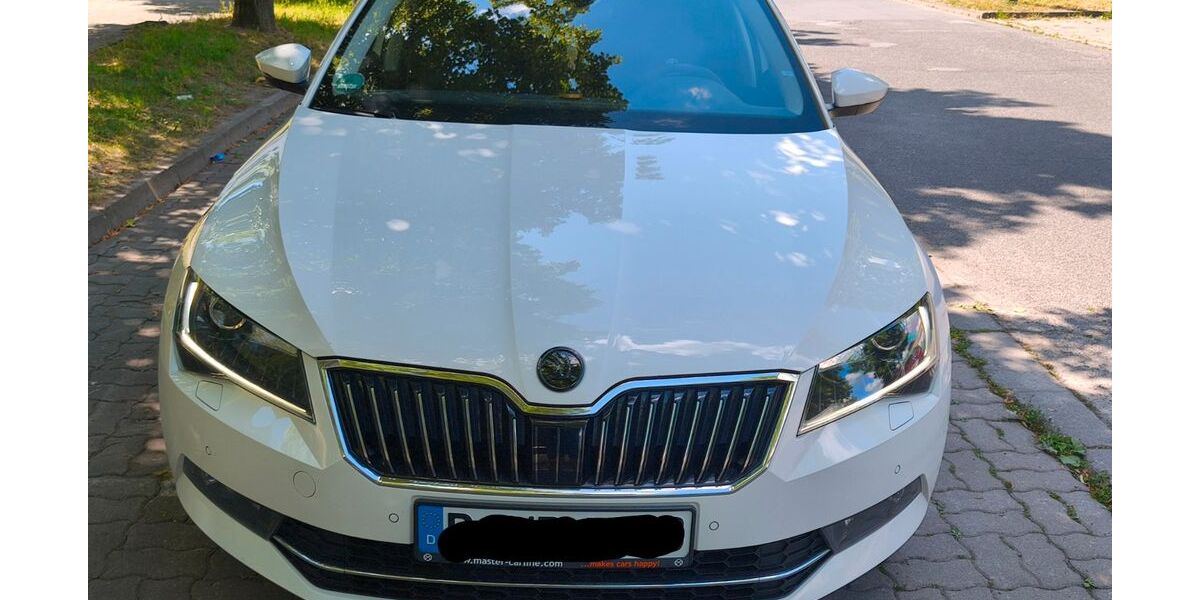 Skoda Superb 183.000 km 16.500 &euro; Berlin 12618
