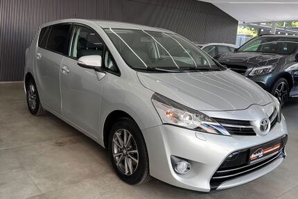 Toyota Verso 99.800 km 11.950 &euro; Berlin 12357