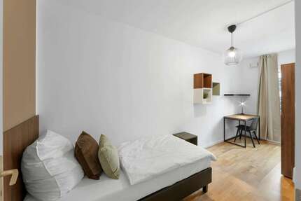 WG-Zimmer in Berlin 800 € 10 m² zimmer