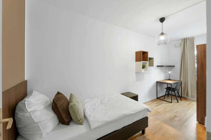 WG-Zimmer in Berlin 800 € 10 m² zimmer