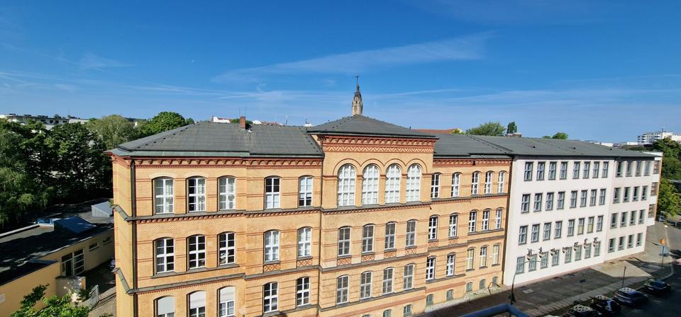 Dachgeschoßwohnung Berlin Charlottenburg-Wilmersdorf - 1 Zimmer, 49 m&sup2;, 750&euro; | Angebot:24754274