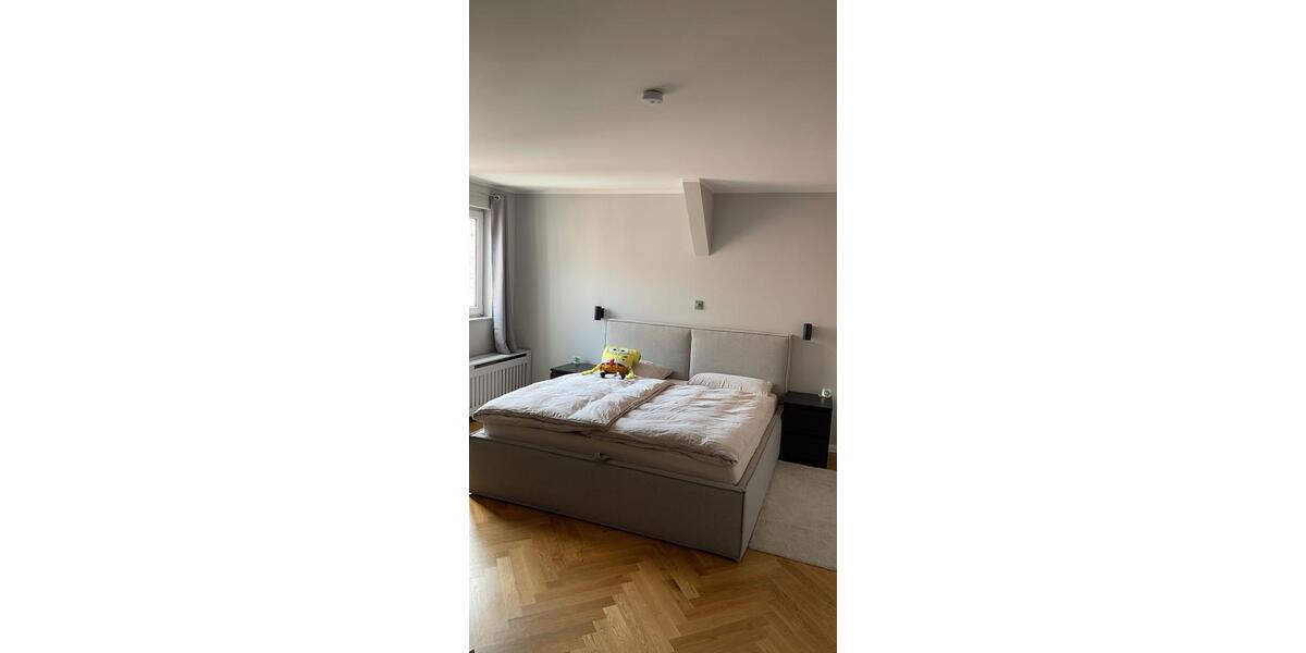 Dachgeschoßwohnung Berlin Charlottenburg-Wilmersdorf - 2 Zimmer, 74 m&sup2;, 2.200&euro; | Angebot:26104271