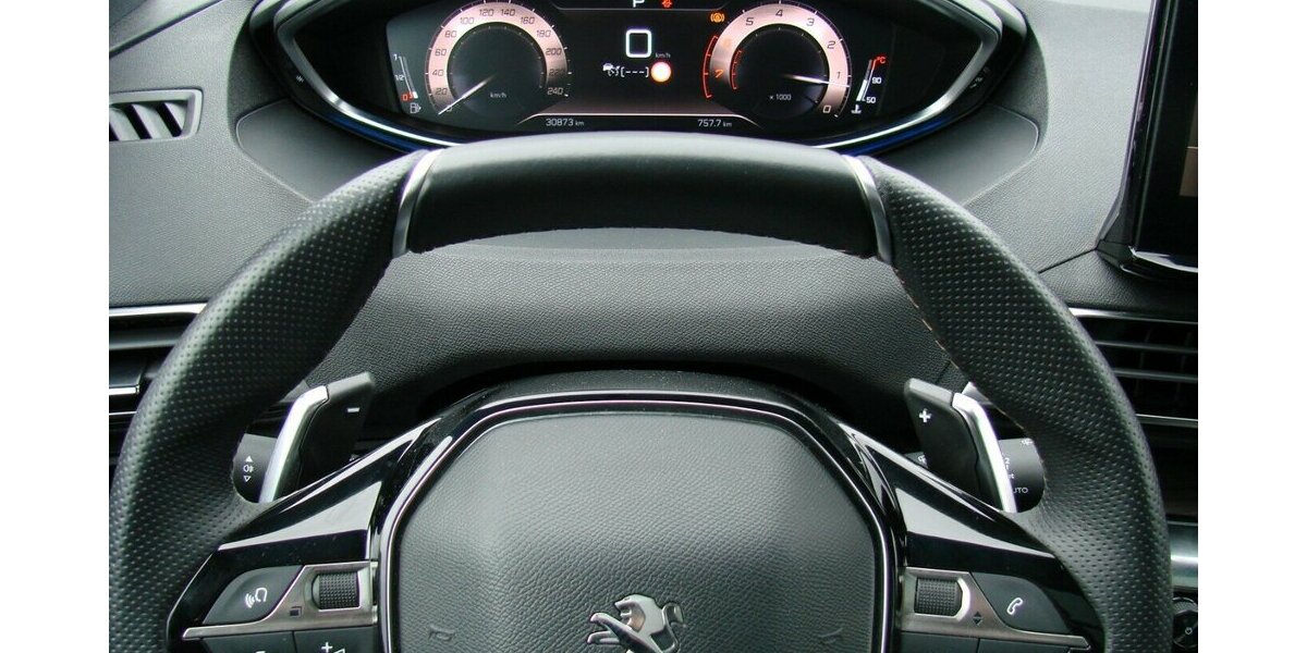 Peugeot 5008 1.2 PureTech 130, GT-Line Leder ACC Navi Pano 30.873 km 27.980 &euro; Falkensee 14612